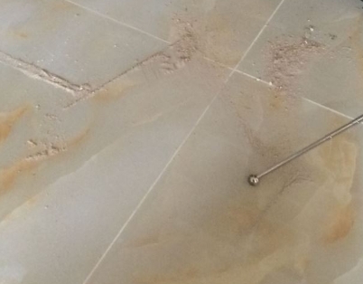 顺城瓷砖空鼓维修公司分享粘合剂选择不当在瓷砖铺贴过程中可能导致以下问题